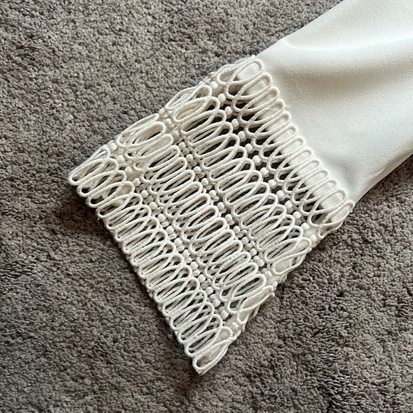 Ann Taylor Factory white top - Picture 4 of 4